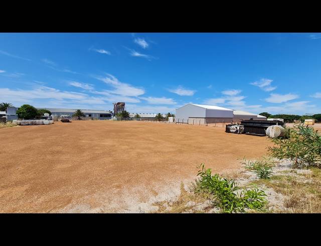 4,774M² INDUSTRIAL YARD SOLD IN ATLANTIS INDUSTRIAL